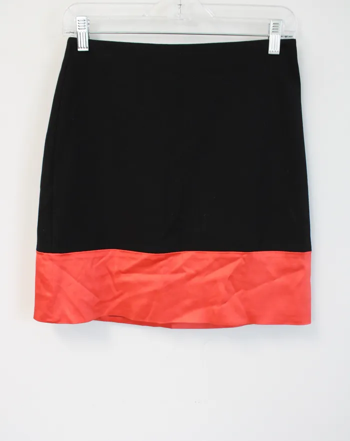 Ann Taylor LOFT Rings Ann Taylor Black Orange Mini Skirt 2 Petite