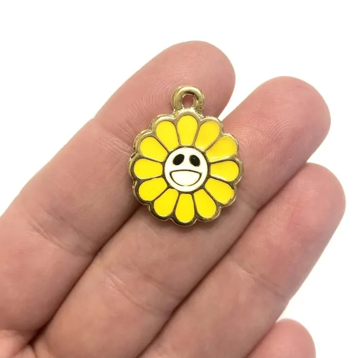 Charm Necklaces 24Kt Gold Plated Enamelled Flower Charm Gold Daisy Charm Peppy Beads Charm Necklaces 24Kt Gold Plated Enamelled Flower Charm Gold Daisy Charm Peppy Beads