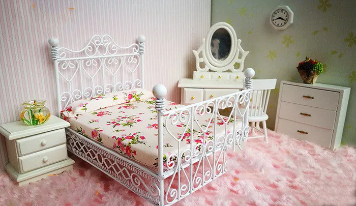 CJ Earrings Bedroom Furniture Wrought Iron Double Bed