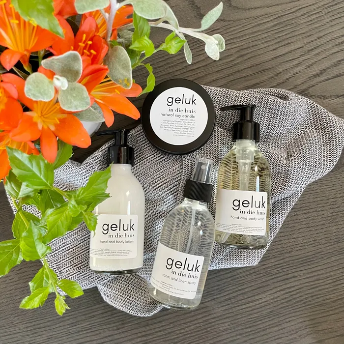 CLASSY KITCHEN Necklaces Hand and Body Lotion Geluk