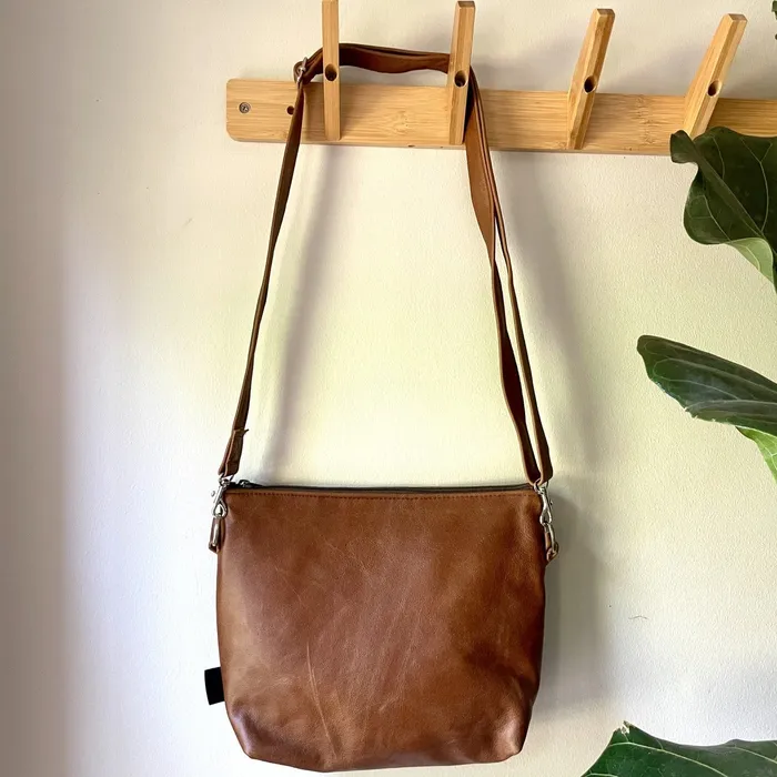 Earrings Leather Sling Bags Stowe HJT