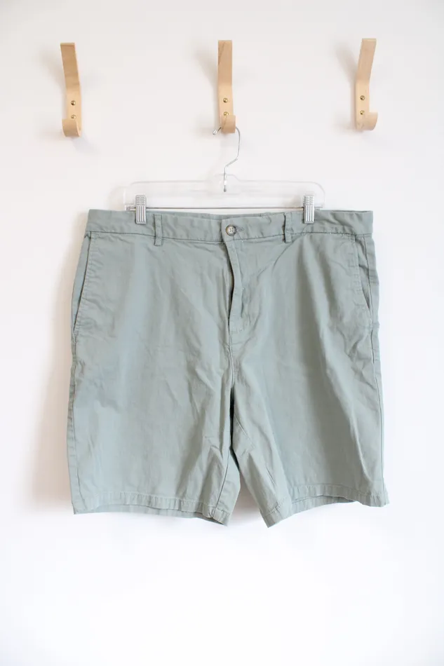 Earrings Old Navy Old Navy Slim Fit Sage Green Shorts 40