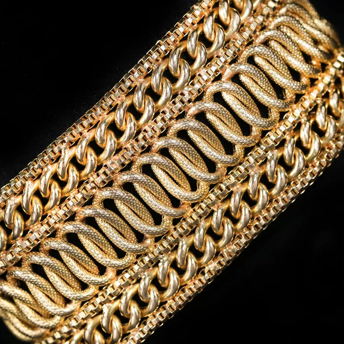 Estate 18K Yellow Gold Wide Link Bracelet OTC Bracelets