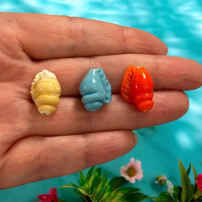 Hand Made Murano Glass Sea Shell Charm Horizontal Hole Murano Sea Shell Charm Peppy Beads Charm Necklaces Hand Made Murano Glass Sea Shell Charm Horizontal Hole Murano Sea Shell Charm Peppy Beads Charm Necklaces