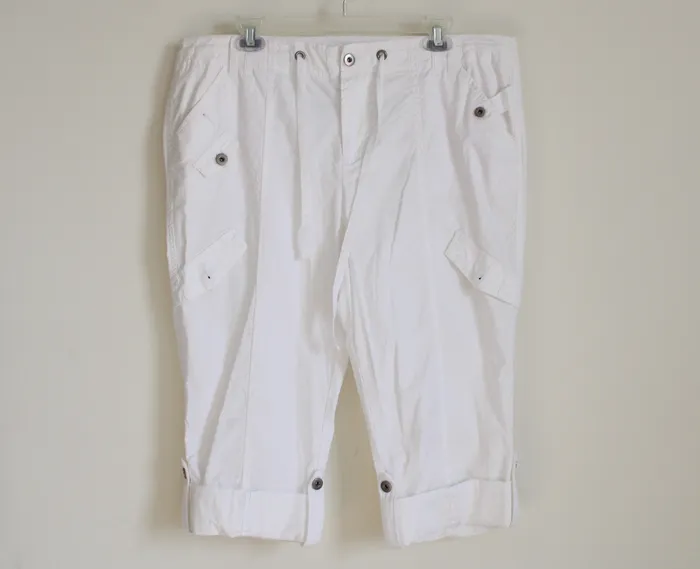 International Concepts Rings INC International Concepts white Capri Pants 16