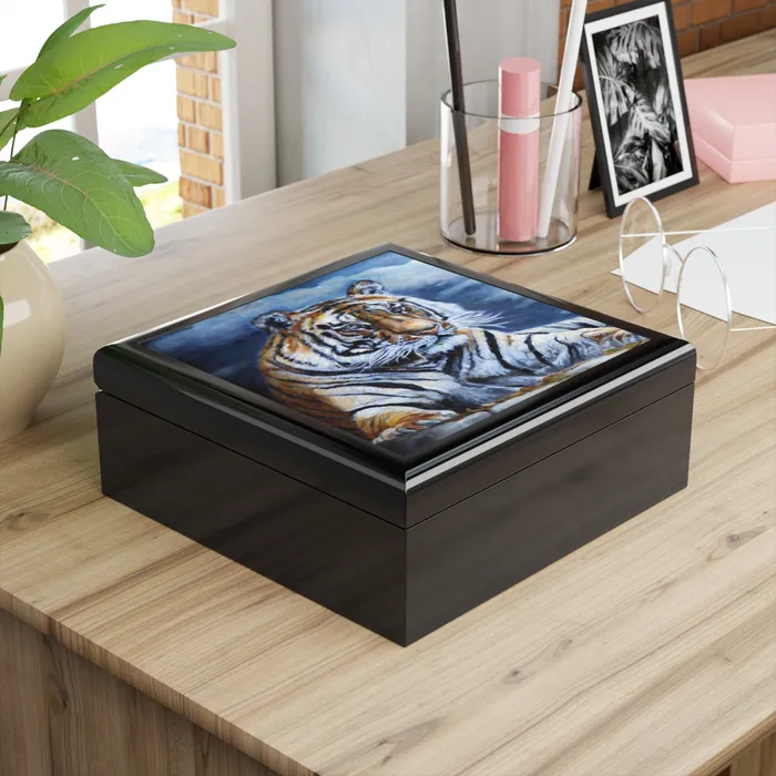 Jewelry Keepsake Box Bengal Tiger Lacquer Box Portraits by NC Earrings