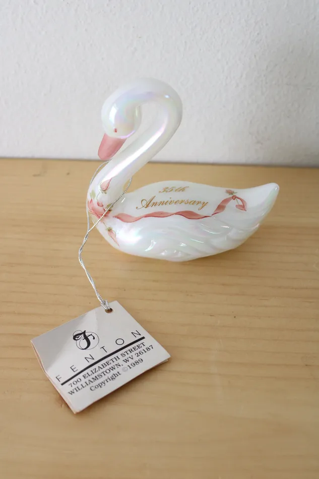 Jubilee Thrift Earrings Fenton Enduring Love 35 Year Anniversary Swan Figurine