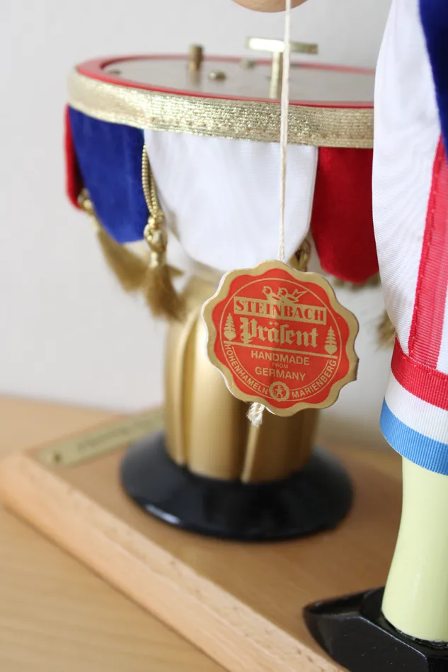 Jubilee Thrift Earrings Vintage Steinbach Musical AMERICA THE BEAUTIFUL Uncle Sam Nutcracker Drummer