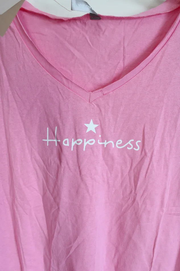 Jubilee Thrift NEW Noracora Pink Happiness Tee S Earrings