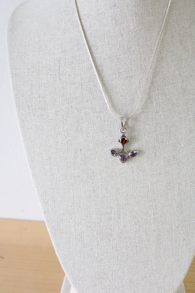 Jubilee Thrift Purple Red Stone Anchor Shaped Sterling Silver Necklace Necklaces