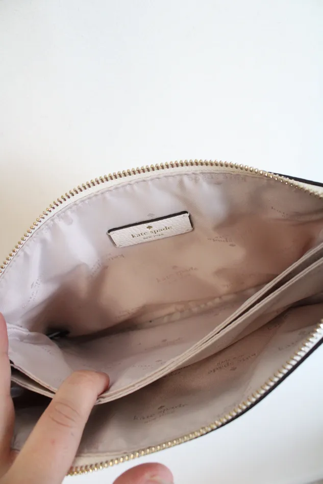 Kate Spade Rings Kate Spade White Straw Triple Gusset Crossbody Bag