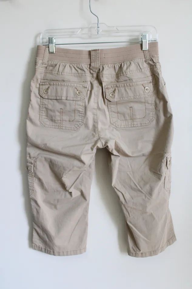 Levis Relaxed Fit MidRise Tan Cargo Capri 6 Lee Earrings