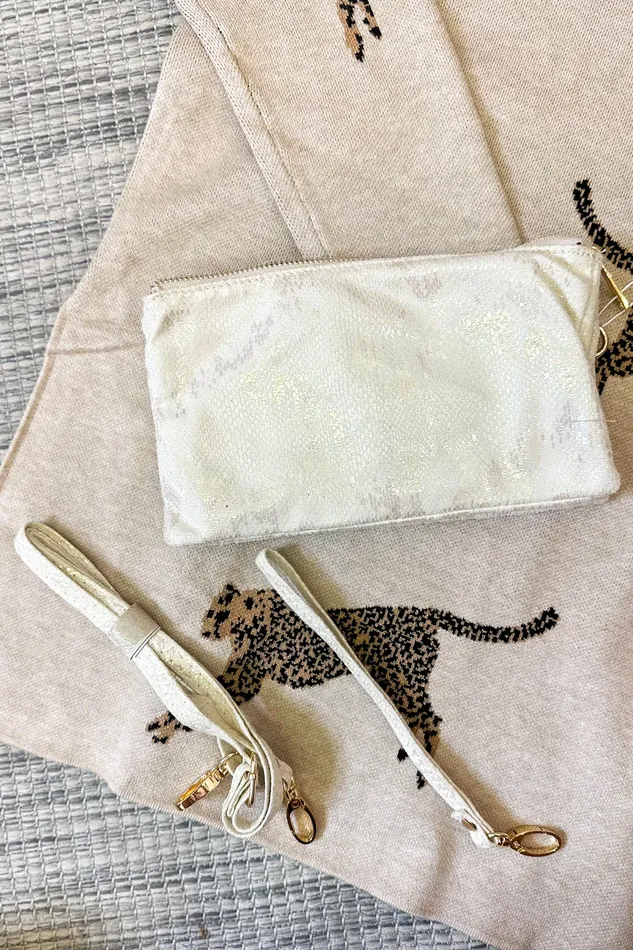 Liz Crossbody Bag Shimmer Beige Caroline Hill Earrings