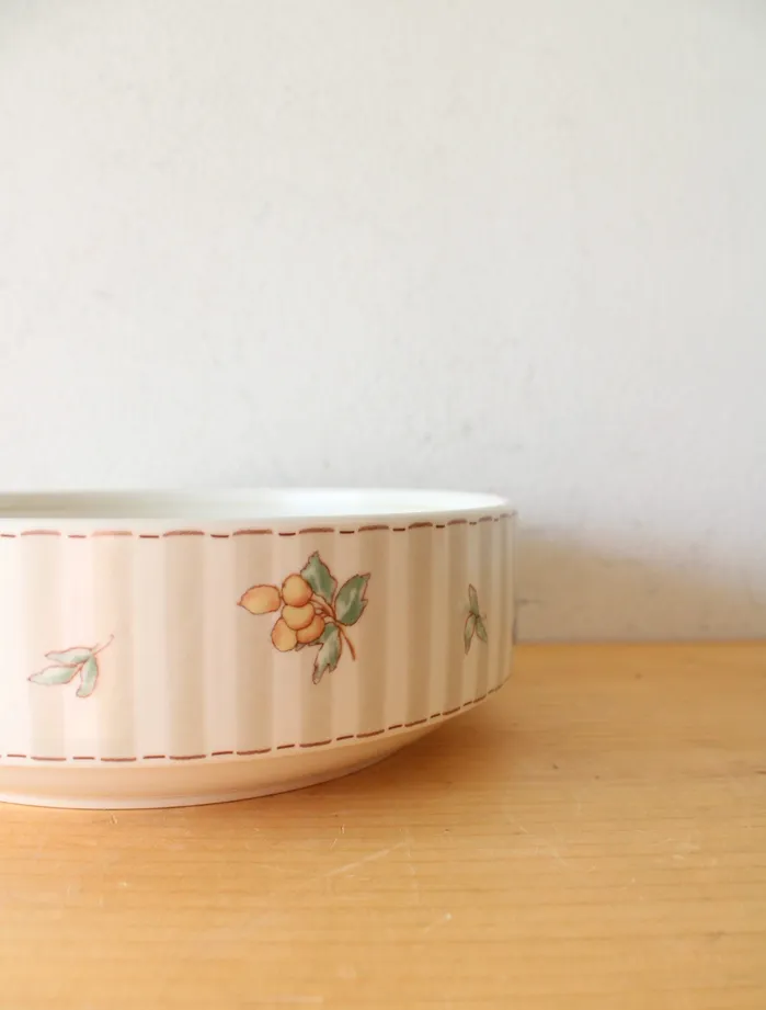 Mikasa Necklaces Mikasa Intaglio Garden Prose Serving Bowl