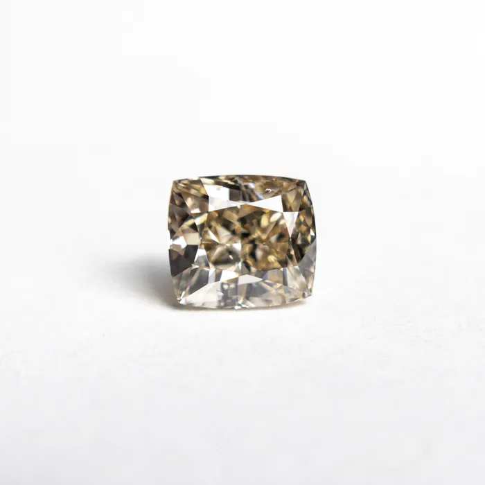Misfit Diamonds 101ct 570x511x391mm SI1 C2 Cushion Brilliant 2070535 Earrings Misfit Diamonds 101ct 570x511x391mm SI1 C2 Cushion Brilliant 2070535 Earrings
