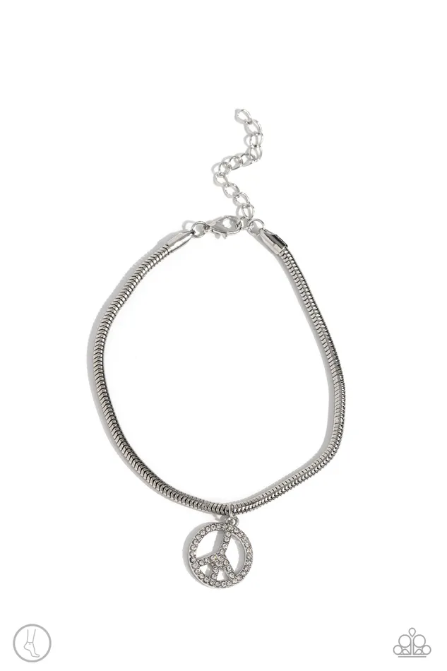 Pampered Peacemaker White Paparazzi Accessories Rings