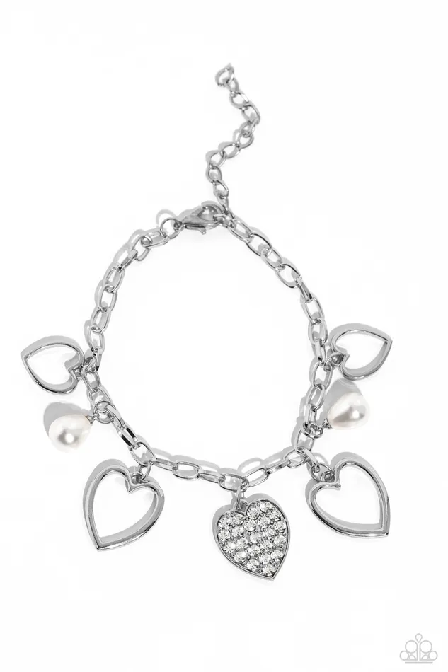 Paparazzi Accessories Rings GLOW Your Heart White