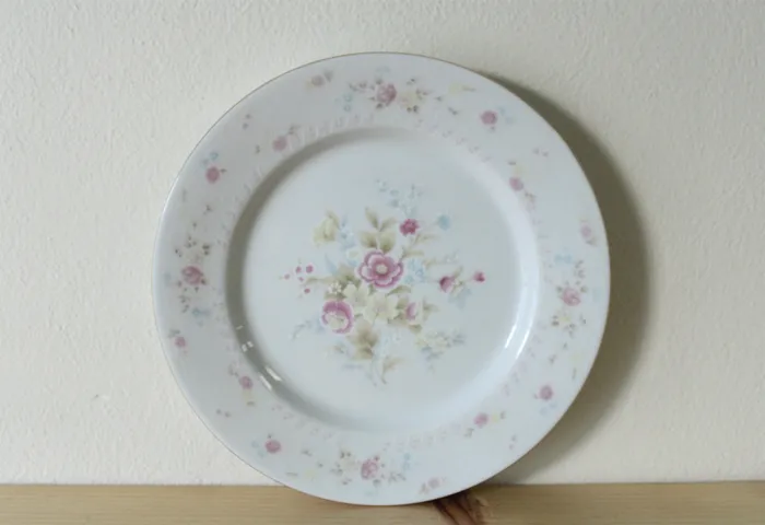 Rings Jamestown China Jamestown China Pink Floral Lunch Plate 8