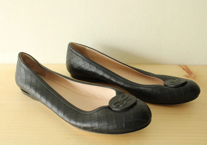 Rings Jubilee Thrift Bottega Veneta Black Leather Flats Size 40 Size 7 US