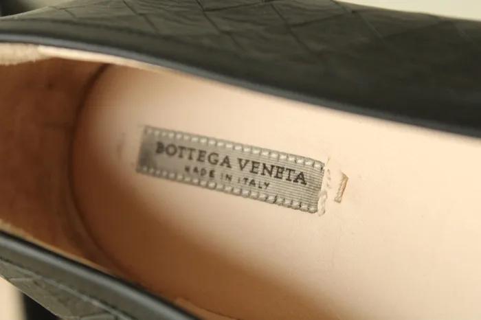 Rings Jubilee Thrift Bottega Veneta Black Leather Flats Size 40 Size 7 US