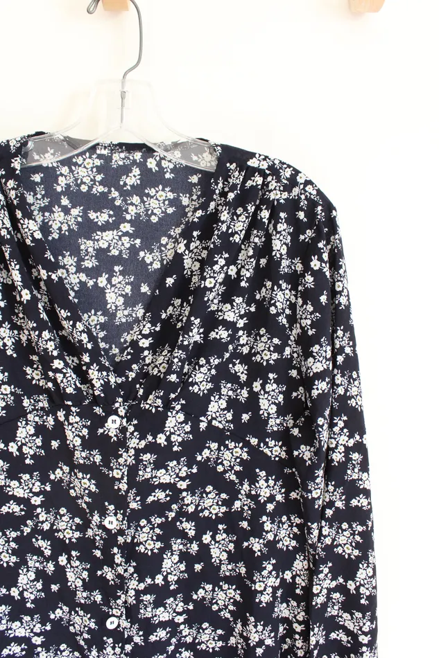Rings Jubilee Thrift Navy White Floral Long Sleeved Button Down Dress M