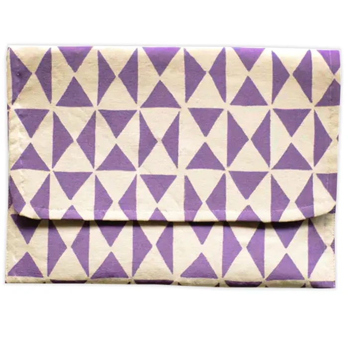 RISEBEYOND Rise Beyond The Reef Oversized ClutchLaptop Case Bebe Earrings