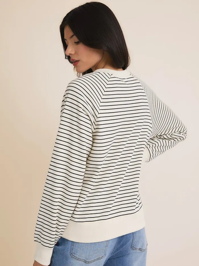 Sensational Sweater Gilli Le Lis Earrings