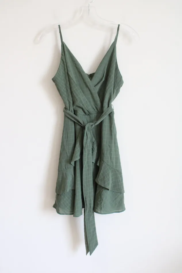Trixxi Green Patterned Ruffled Hem Dress M Trixxi Earrings