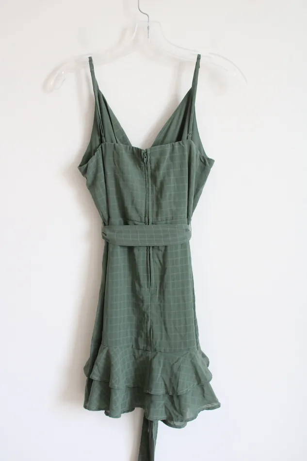 Trixxi Green Patterned Ruffled Hem Dress M Trixxi Earrings